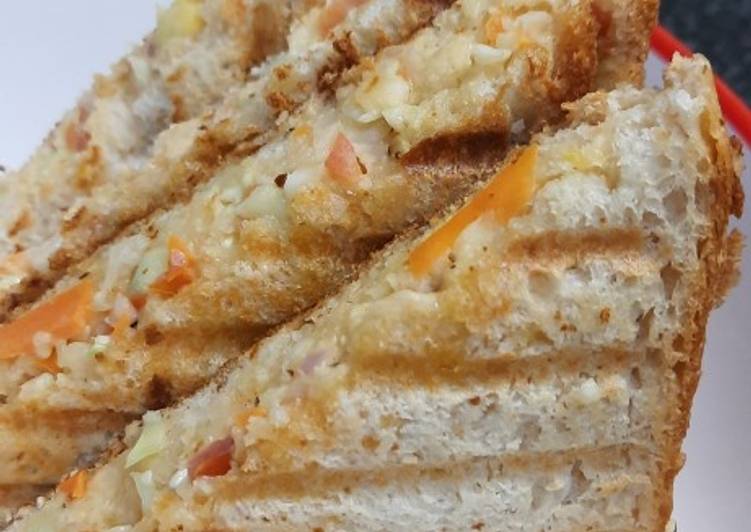 Easiest Way to Make Appetizing Veggie cheese mayo sandwich