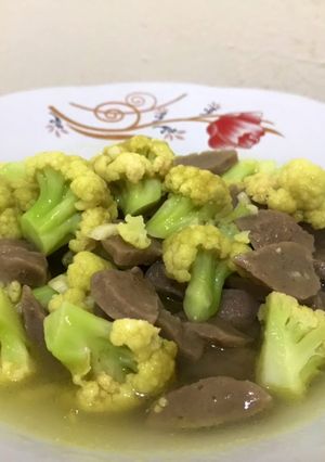 Foto resep [224] Tumis Kembang Kol Bakso Sapi