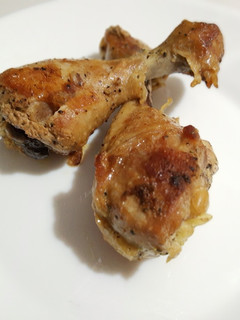 Una foto de Muslos de pollo asados en olla de presión