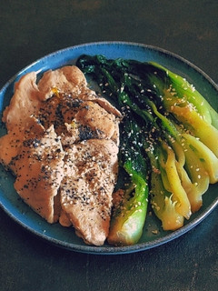 Foto di Pak choi con straccetti di pollo
