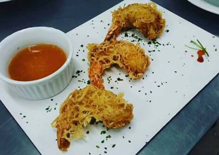 Camarão empanado com bifun - Tudogosreceitas