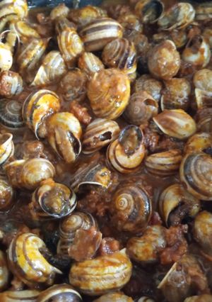 Foto principal de Caracoles con salsa picantes