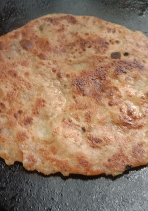 A picture of Aloo Paratha.