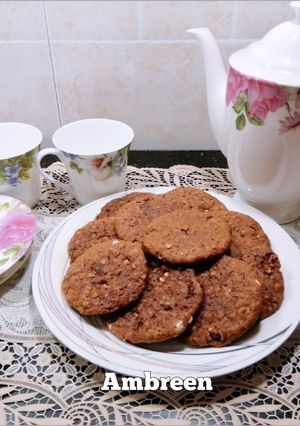 A picture of Soft and Chewy Oatmeal White Chocolate Chip Cookies😋 without Oven.