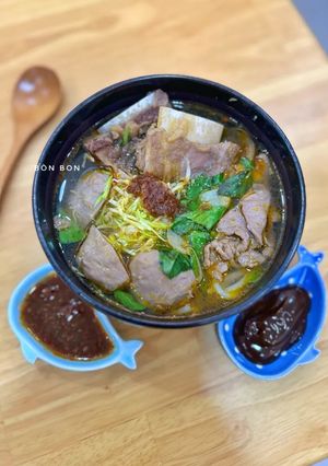 Hình của món Bún Sườn Bò.