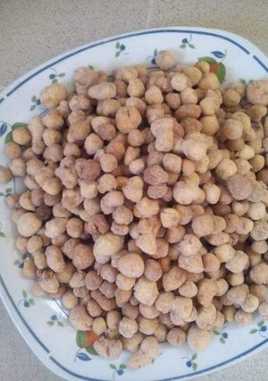 A picture of Crunchy Peanut snacks.