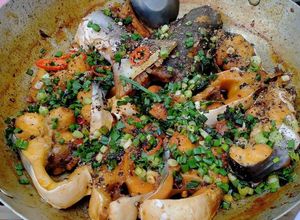 Hình của món Cá Tra Kho Khô.