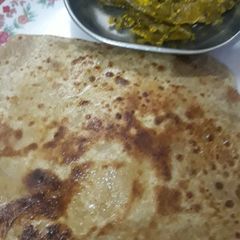 A picture of Ajwain paratha.