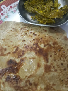 A picture of Ajwain paratha.