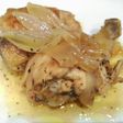 Pollo encebollado al brandy