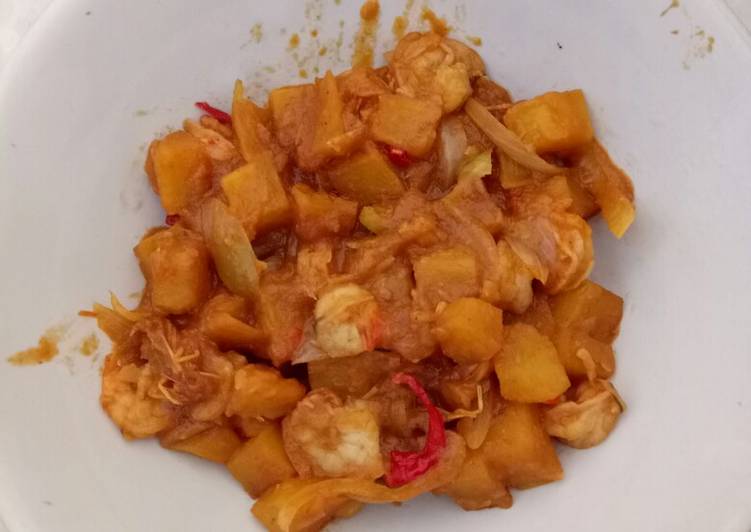 KUPAS (kentang udang pedas)