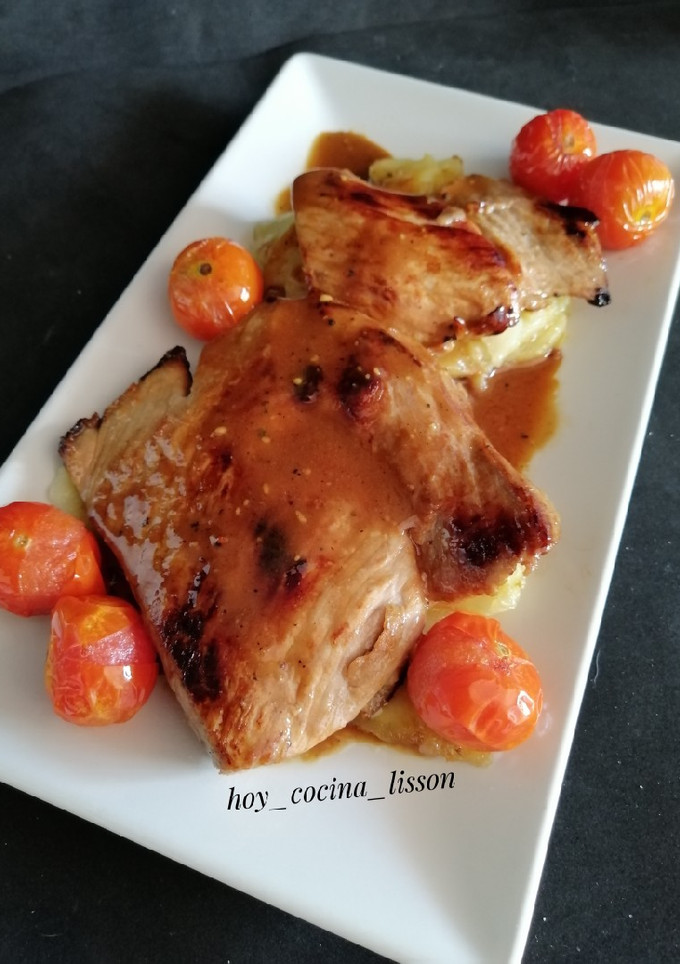 Una foto de Secreto de cerdo con salsa de mostaza