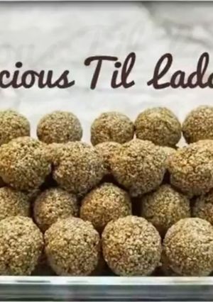 तिल के लड्डू (Til ke ladoo recipe in hindi) रेसिपी मुख्य फोटो