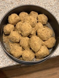 O poză a rețetei Gomboti cu prune!.