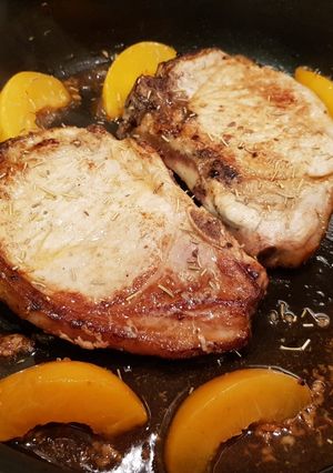 A picture of Peachy Pork Chops.