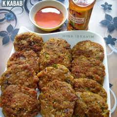 A picture of Kachay Qeemay k kabab.