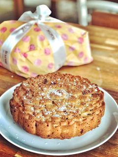 Foto di Torta colomba e uova di Pasqua