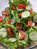 Salada de pepino japonês e alface #minhajanta