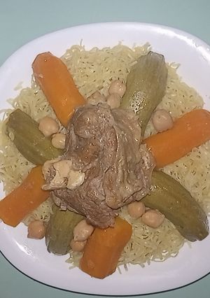 صورة لوصفة رشتة باللحم