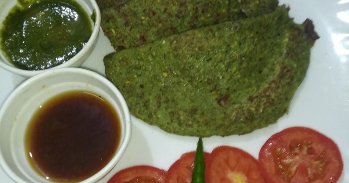 साबूत मूंग हरा चीला(Saboot Moong Hara Cheela Recipe In Hindi) रेसिपी ...