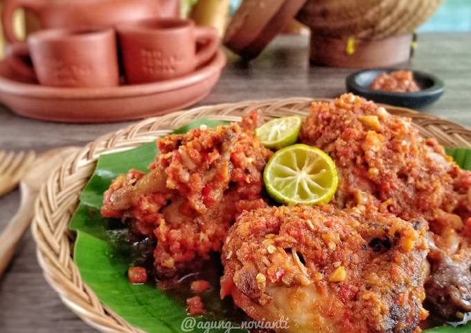 Ternyata begini lho! Bagaimana cara bikin Ayam Bakar Plecing yang sedap
