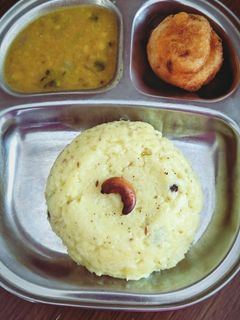 வெண் பொங்கல் செய்முறை முக்கிய புகைப்படம்