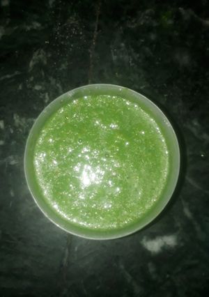 A picture of Pudina amla chutney.