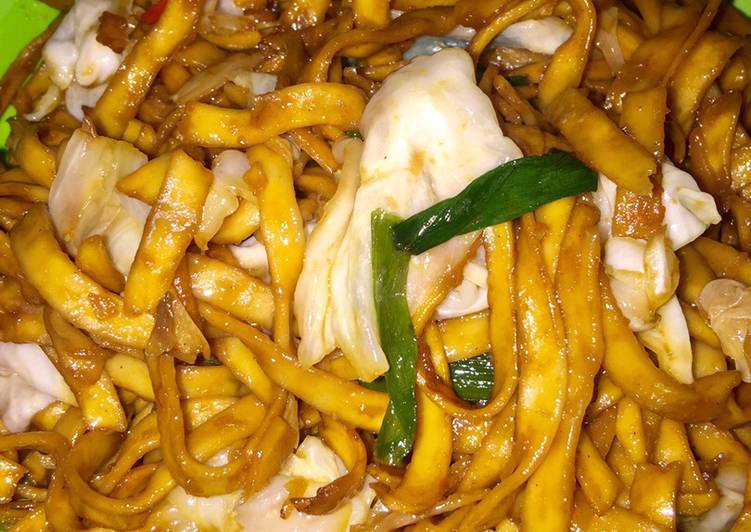 Langkah Mudah untuk Membuat Mie goreng ala resto, Enak