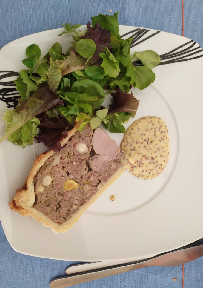Una foto de Paté en costra