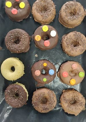 Una foto de Donetes al microondas