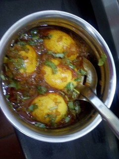 முட்டை கிரேவி (Muttai gravy recipe in tamil) செய்முறை முக்கிய புகைப்படம்