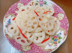 涼拌醋溜蓮藕 的食譜成品照片