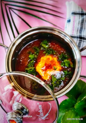 A picture of Egg pouch curry.