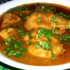 A picture of Chicken Curry/Gravy.