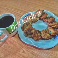 A picture of Potatoe patties.
