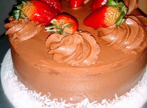 Una foto de Torta húmeda de chocolate y Ganache de Chocolate