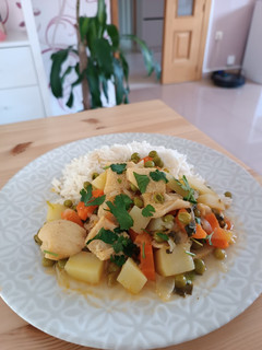 Una foto de Mondongo guisado de mi mamá (callos a la jardinera)