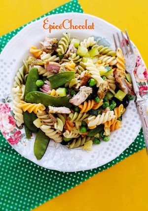 Une photo de Pates aux légumes verts et au boeuf
