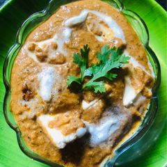 A picture of Paneer butter masala.