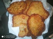 Una foto de tortitas de garbanzo