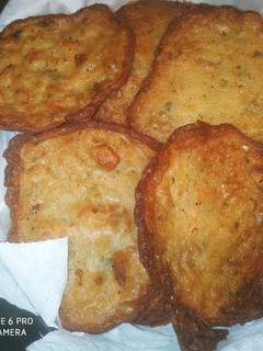 Una foto de Tortitas de camarones