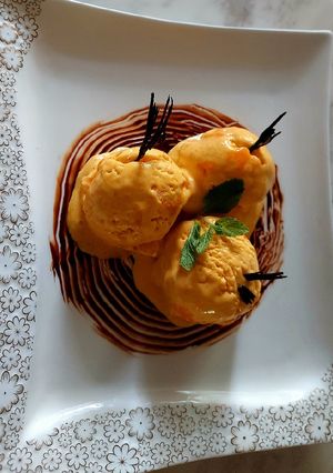 A picture of Mango Ice cream.