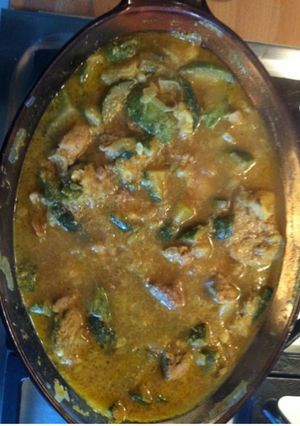 Une photo de Sauté de porc aux courgettes et curry