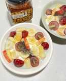 Chia Seeds, Honey with Fruit Yogurt 奇亞籽蜂蜜水果優格