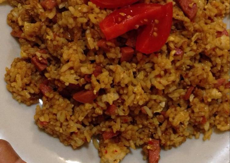 Resep Nasi goreng sosis oleh Winney Ansuwa - Cookpad