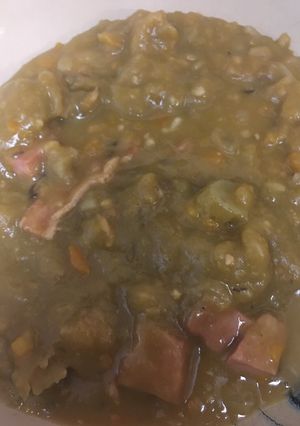 A picture of Split green pea soup.