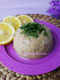Turkish Fava Dish (Meze Food) dari Kacang Koro (Broad Beans) dengan daun Dill dan lemon