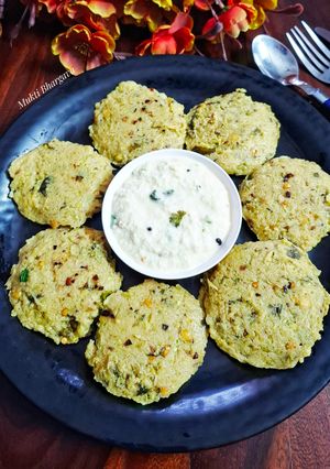 मसाला मटर सेवई की इडली रेसिपी मुख्य फोटो
