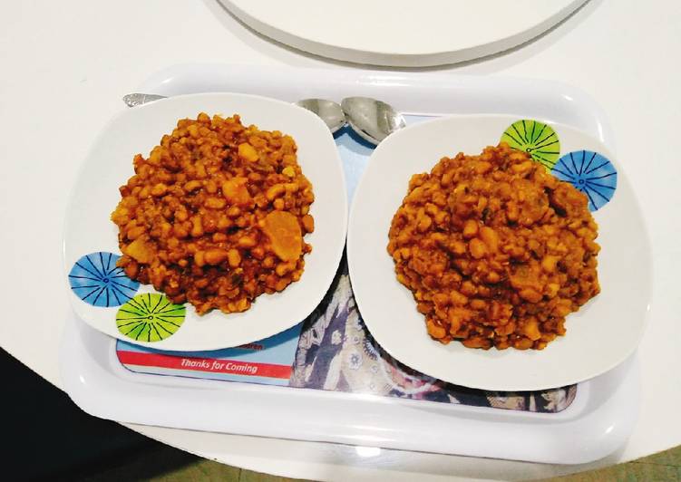 Simple Way to Prepare Homemade Beans and potatoes