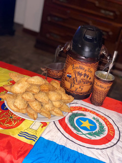 Una foto de Empanadas caseras de carne 🇵🇾